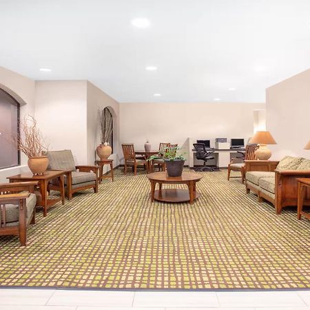 Cash Rewards Inn & Suites Roswell Buitenkant foto